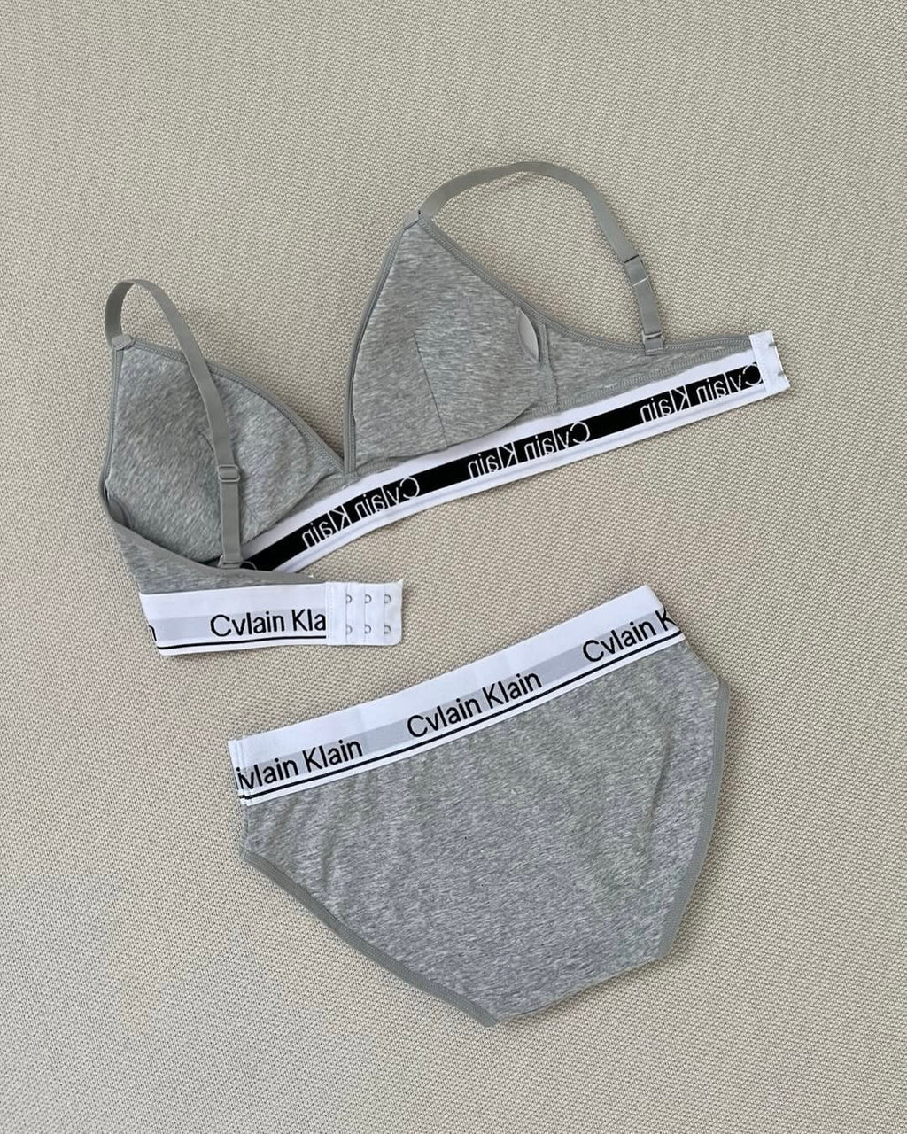 2 Bras + 2 Panties Combo (Free Size)